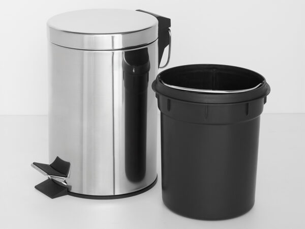 Croft 3L Pedal Bin in Polished Steel - Image 8