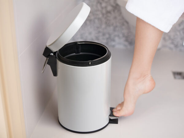 Croft 3L Pedal Bin in White - Image 3