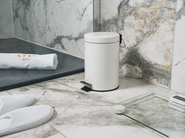 Croft 3L Pedal Bin in White - Image 7