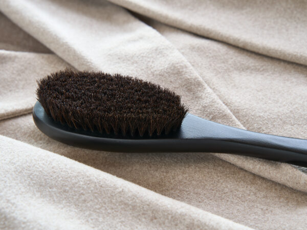 Skipton Clothes Brush - Image 11